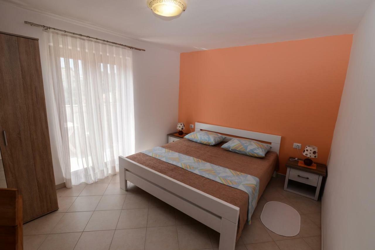 Amaryllis Residence, Apartment Diana & Deluxe Rooms With Shared Kitchen Veli Losinj Exterior photo